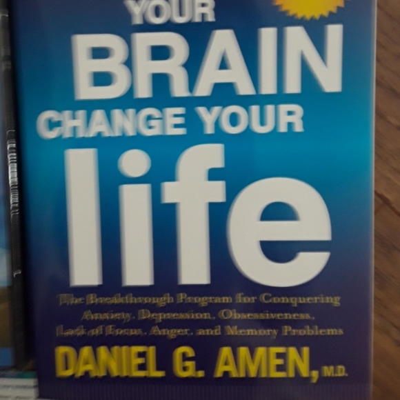 New Hardback - Picture 2 of 2